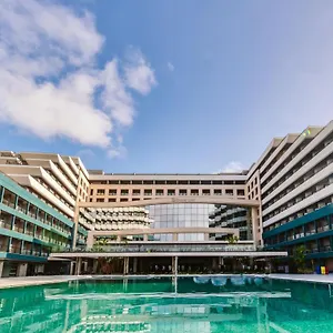 https://enotel-lido-madeira.madeira-islandshotels.com