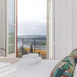 https://casas-da-couraca.hotelscoimbra.com