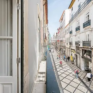 https://a-charming-stay-near-paco-das-escolas.hotelscoimbra.com